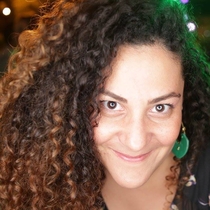 איה זקן - מאמנת בשיטת סאטיה