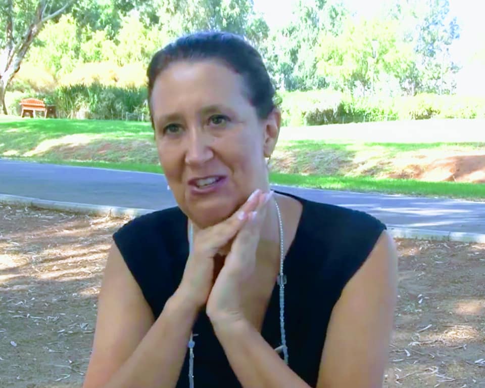 שרונה דוכנה, מייסדת מיזם האימוץ