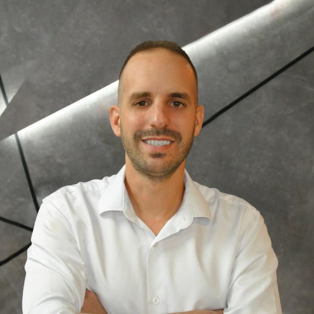 לירון קמעו